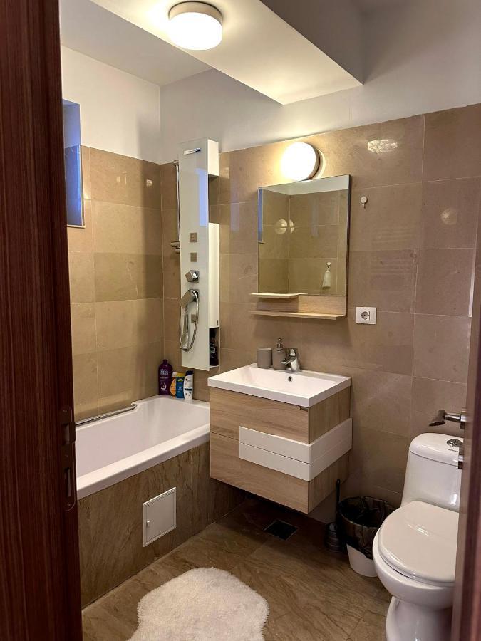 בוקרשט Cozy Apartment With Self Check-In Near Promenada Mall And Verdi Park מראה חיצוני תמונה