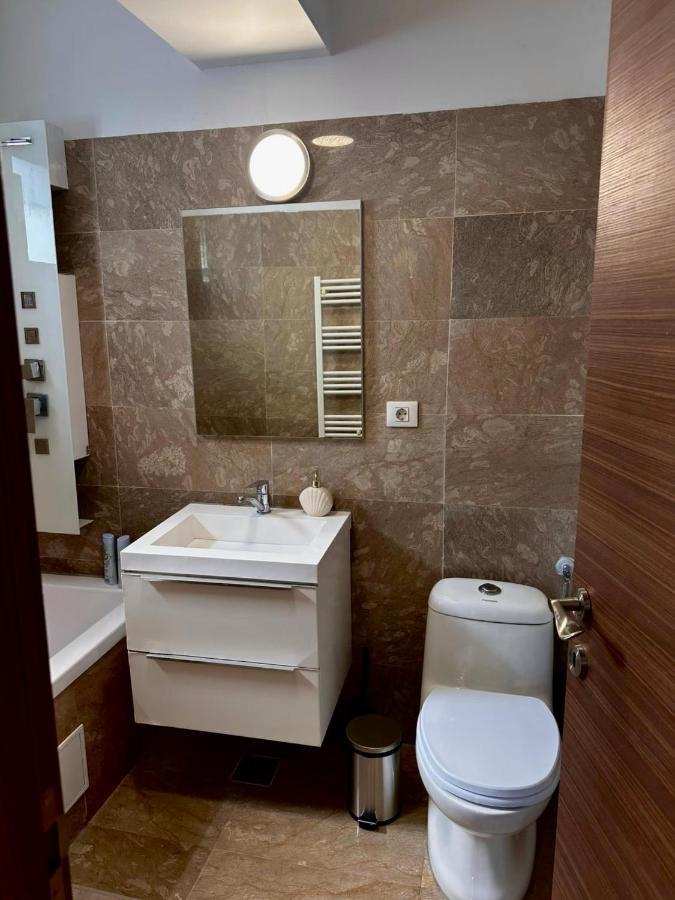 בוקרשט Cozy Apartment With Self Check-In Near Promenada Mall And Verdi Park מראה חיצוני תמונה