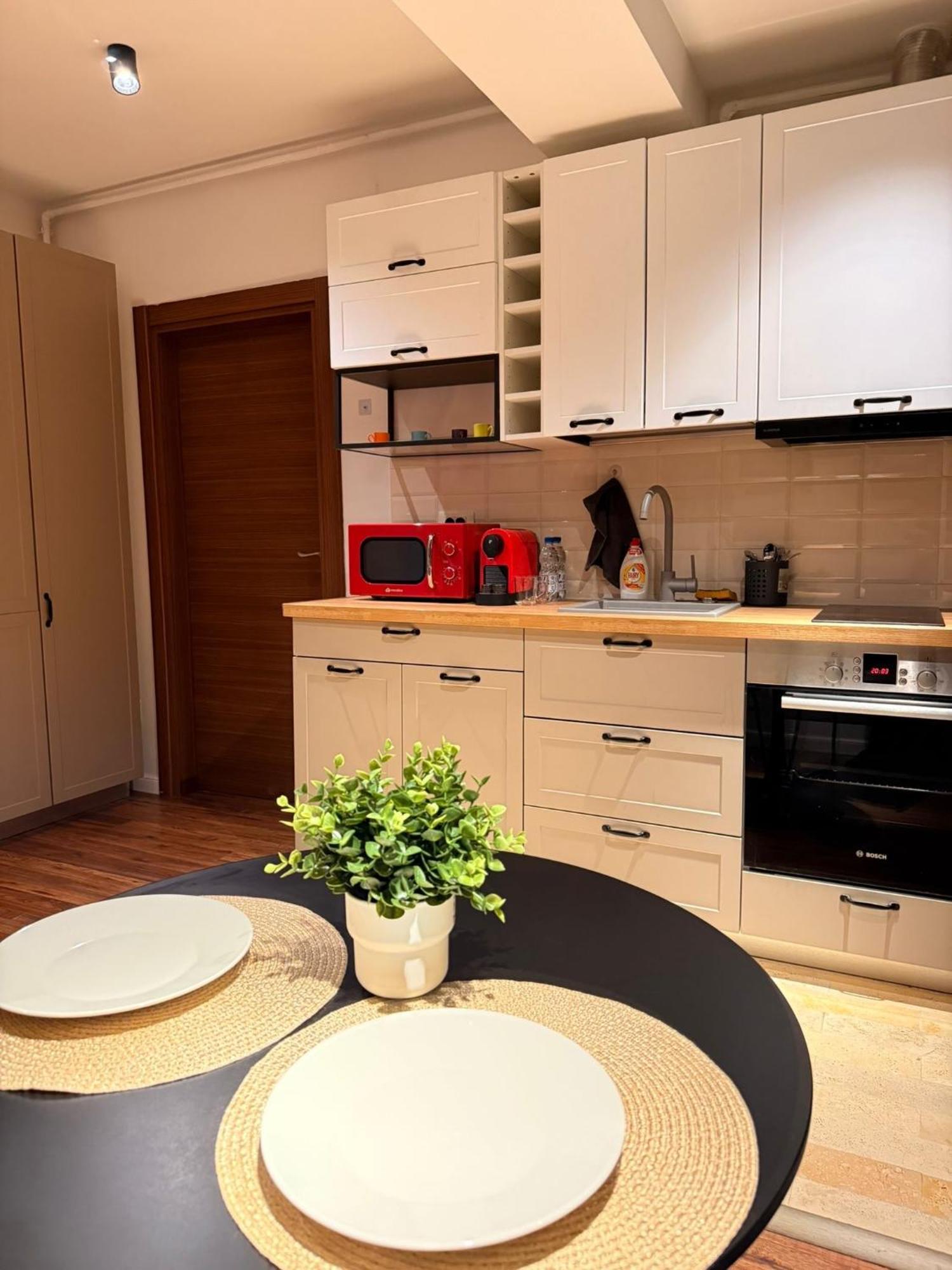 בוקרשט Cozy Apartment With Self Check-In Near Promenada Mall And Verdi Park מראה חיצוני תמונה