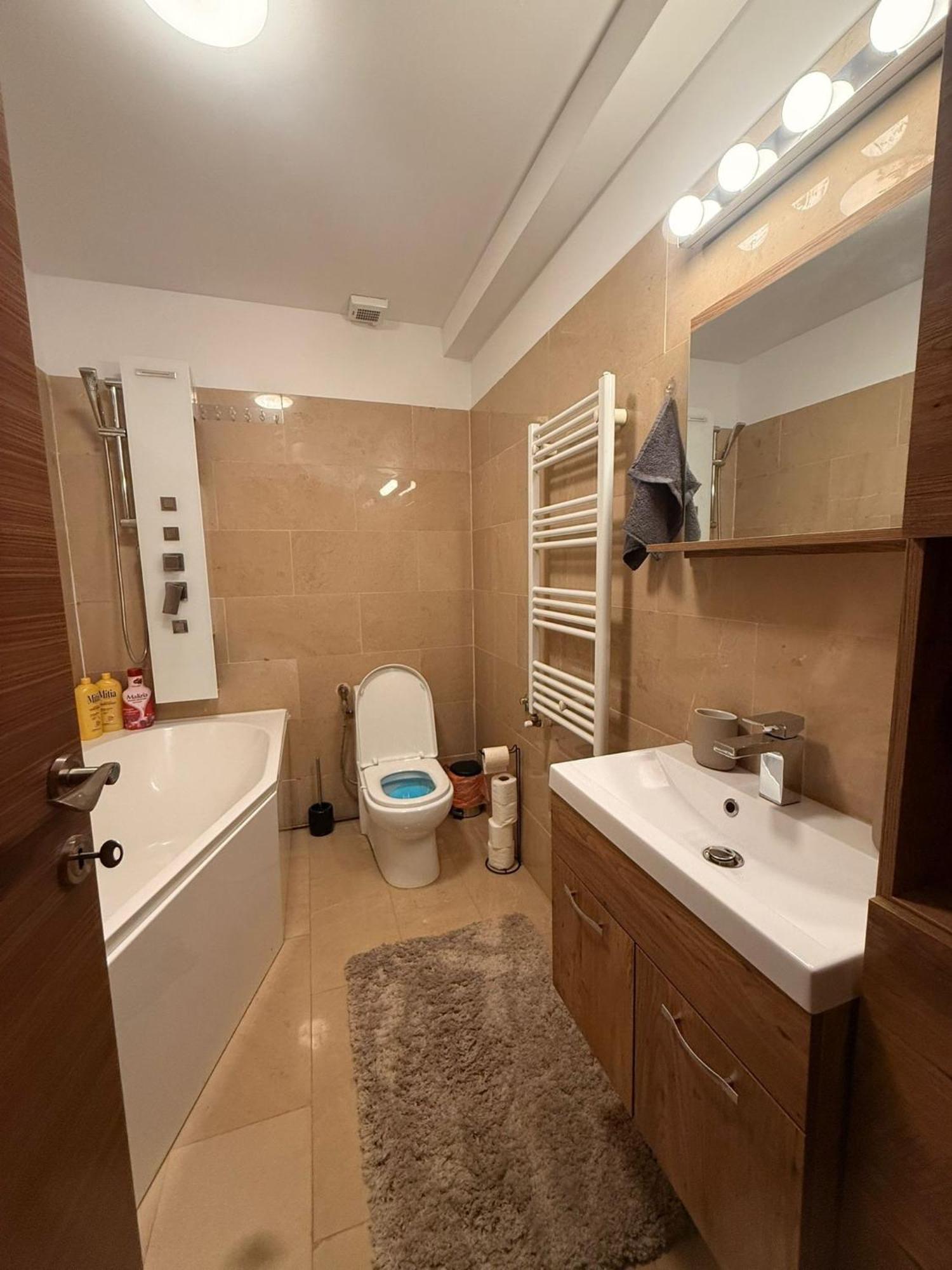 בוקרשט Cozy Apartment With Self Check-In Near Promenada Mall And Verdi Park מראה חיצוני תמונה